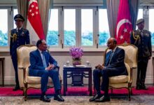 Anwar adakan lawatan singkat ke Singapura.
